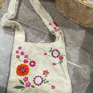 Vintage crossbody lightweight beaded bag with ribbon closure